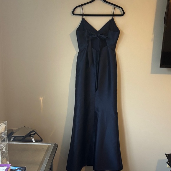 Alfred Sung Elegant Navy Blue Evening Gown - Picture 6 of 11